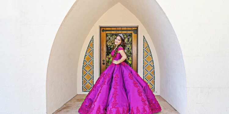 The Latest Fashion Trends For Indian Wedding Dresses