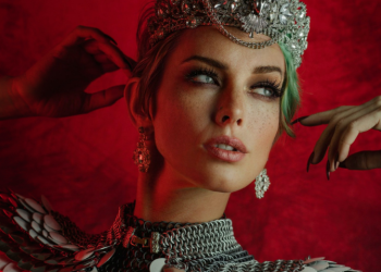 Matching Jewelry With Your Outfit Is A Win-Win Combination