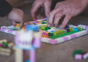 5 Reasons To Play Block Games With Your Kids Today