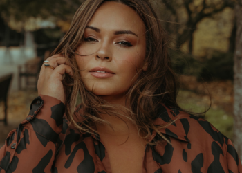 How To Dress For Fall In Style With A Beautiful Floral Dress