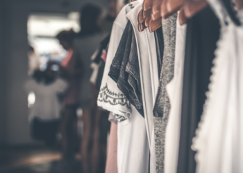 Where To Find Stylish Women’s Clothing That Won’t Break The Bank