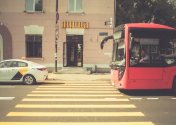 The Benefits of Taking a Train or Bus Instead of Driving