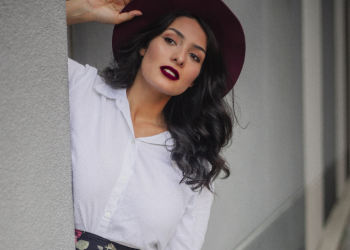 Surprise Your Mom with the Latest Trends in Women’s Fashion on Mother’s Day