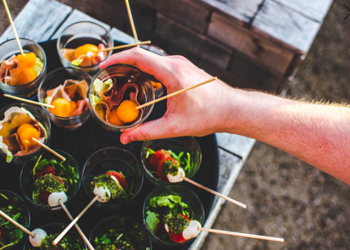 The Top 5 Reasons Why ezCater Should Be Your Go-To Choice for Catering Services