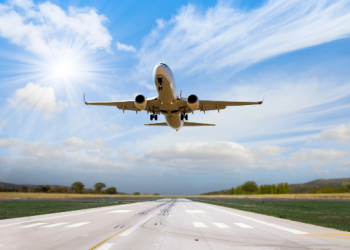 Why You Shouldn’t Wait: Book Your Holiday Flights Today!