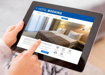 How to Score Amazing Deals on Holiday Accommodations Without Compromising Comfort
