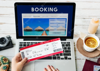 The Pros and Cons of Using Sonnenklar Website for Booking Flights and Hotels