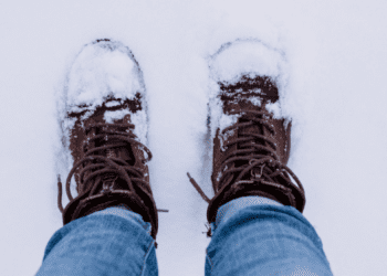 Dlaczego warto zadowolić się nudnymi butami? Znajdź unikalne i modne projekty na Sneaker Peeker