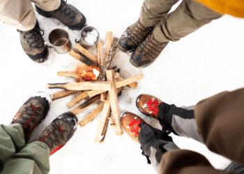 Odkryj najlepsze trendy w obuwiu zimowym dzięki Sneaker Peeker: Twój przewodnik po stylowych tenisówkach i butach