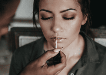 Why Trust is Key: Exploring the Reliability of Cosmetic & Beauty Products on Efarma Website