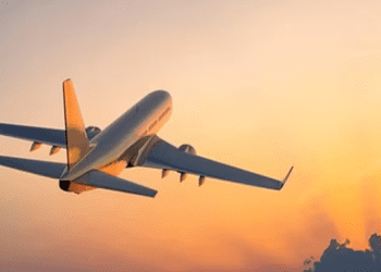 Unlock the Beauty of Two Iconic Cities: Book Your Flights With Omio from Milan to Paris Today!