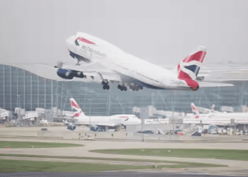 Experience a World of Adventure with Singapore Airlines – From Takeoff to Landing