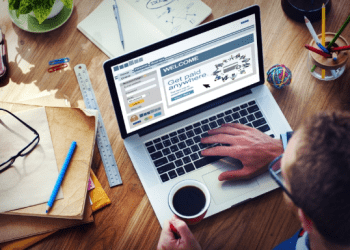 How to Create a Stunning Website with Squarespace: Tips for Beginner Designers