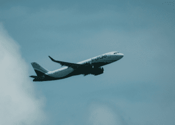 Why Skyscanner is the Best Tool for Booking Flights Quickly and Easily