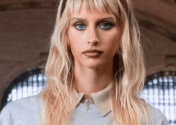 Sizeer Website Review: Why You Need Their Trendy Sweatshirts in Your Closet