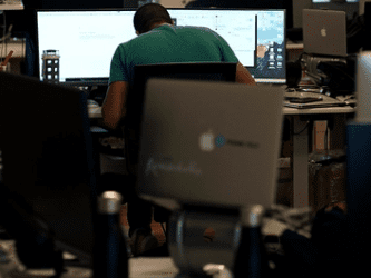 Autonomous Website Review: Buy Desk and Chairs, The Ultimate Solution for a Modern Office Setup