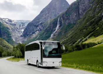 Travel Smart: Tips and Tricks for Using Public Transport on Your Next Trip