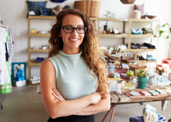 FASHIONGO: Tips for Finding the Best Deals on Trendy Apparel